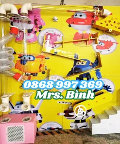 TẤM TƯỜNG ẢO THUẬT BÓNG ĐI TRÊN TƯỜNG