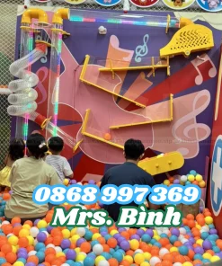 TẤM TƯỜNG ẢO THUẬT BÓNG ĐI TRÊN TƯỜNG
